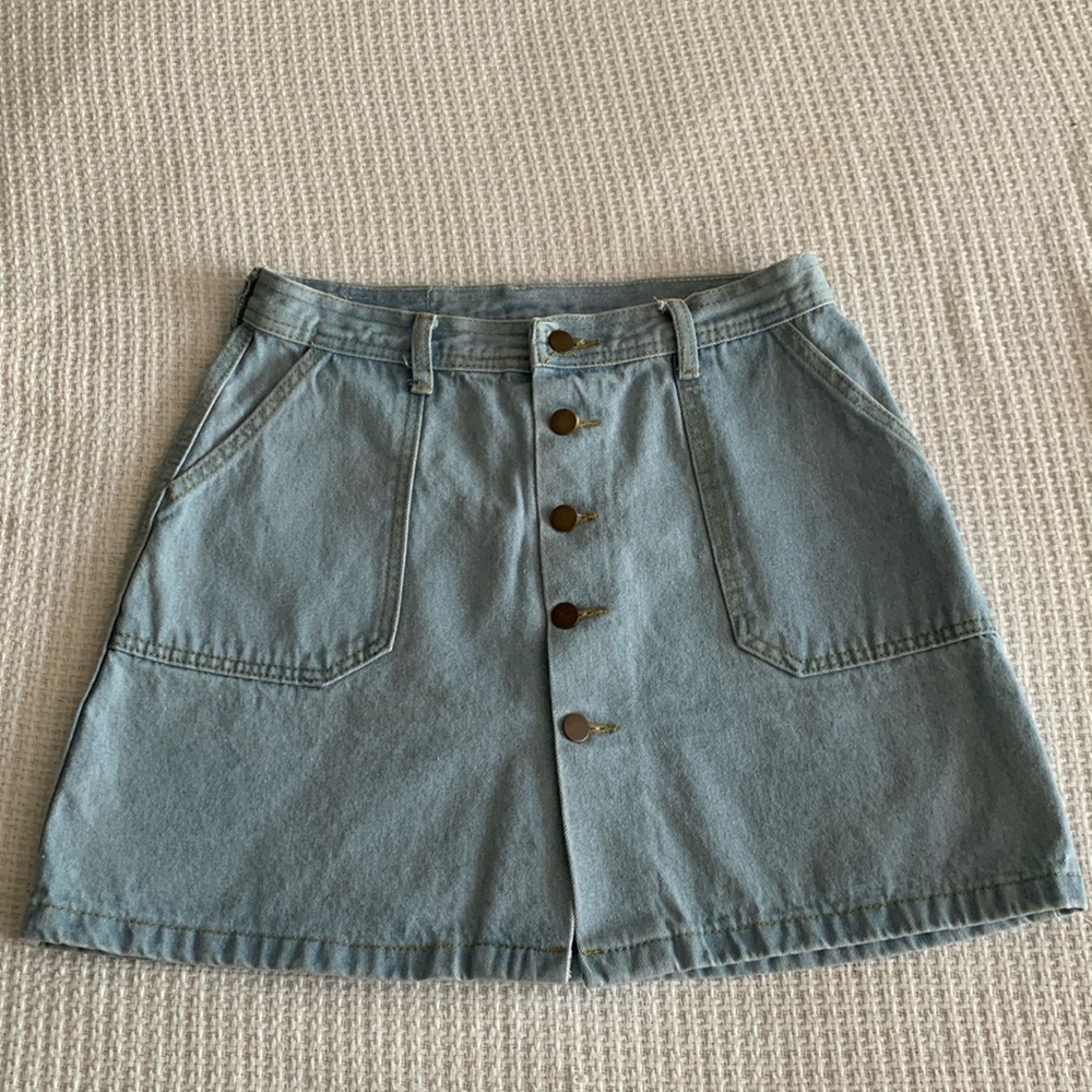 Vintage Denim Mini Skirt, L (6), Light Wash, Yellow Stitching Button Up, Pockets
